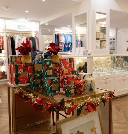 Peacock & Finch Holiday Trunk Show